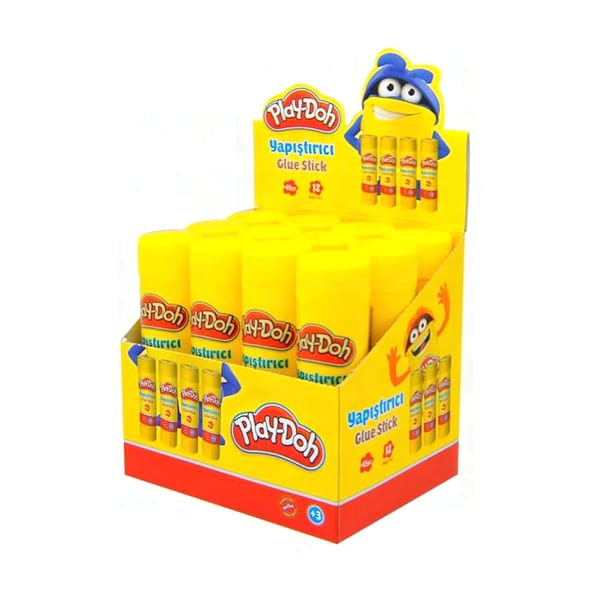 Play-Doh stick yapıştırıcının açık gövde ve kapak düz zemin üzerinde duruşu